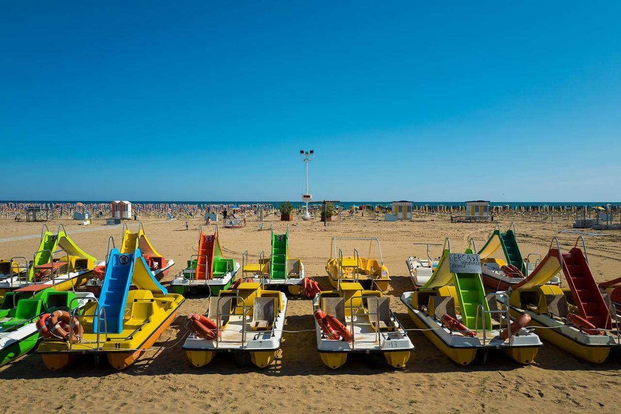 Residence Le Zattere Bibione Eksteriør bilde